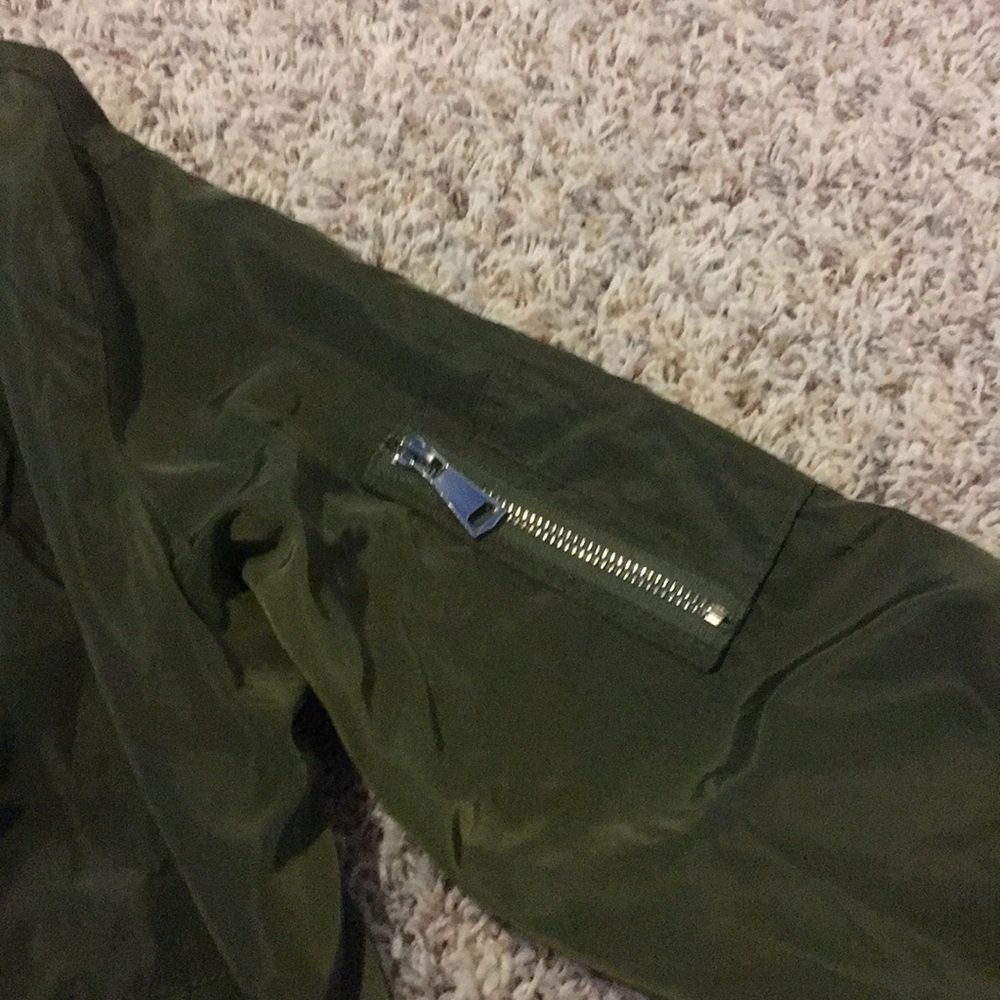 Green bomber jacket - Picture 3 of 5